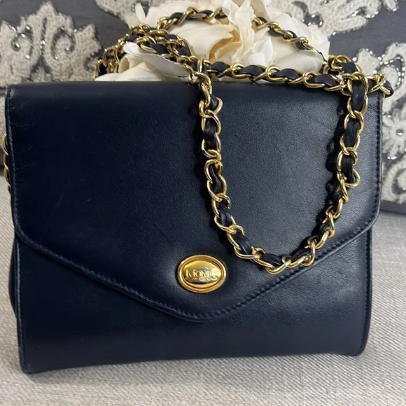 ⭐️Monet Vintage Navy Genuine Blue Leather Gold Chain Crossbody⭐️Rich looking! - Picture 6 of 10